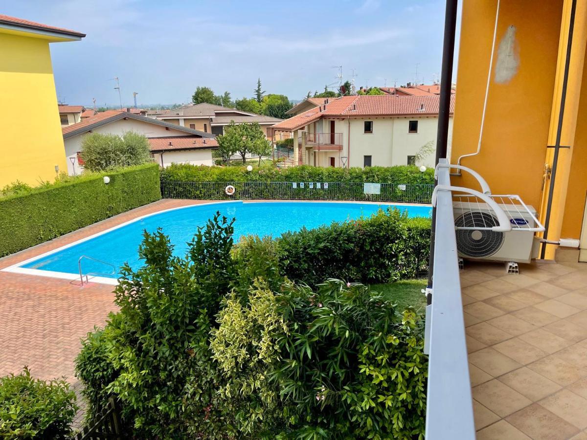 Garden Residence Appartamento Con Terrazzo E Piscina Desenzano del Garda Extérieur photo